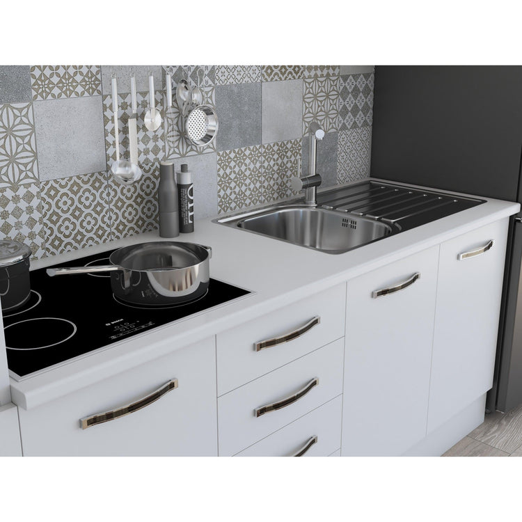 Bucatarie Alfa, 240cm, cu soldat, vitrina si blat termic