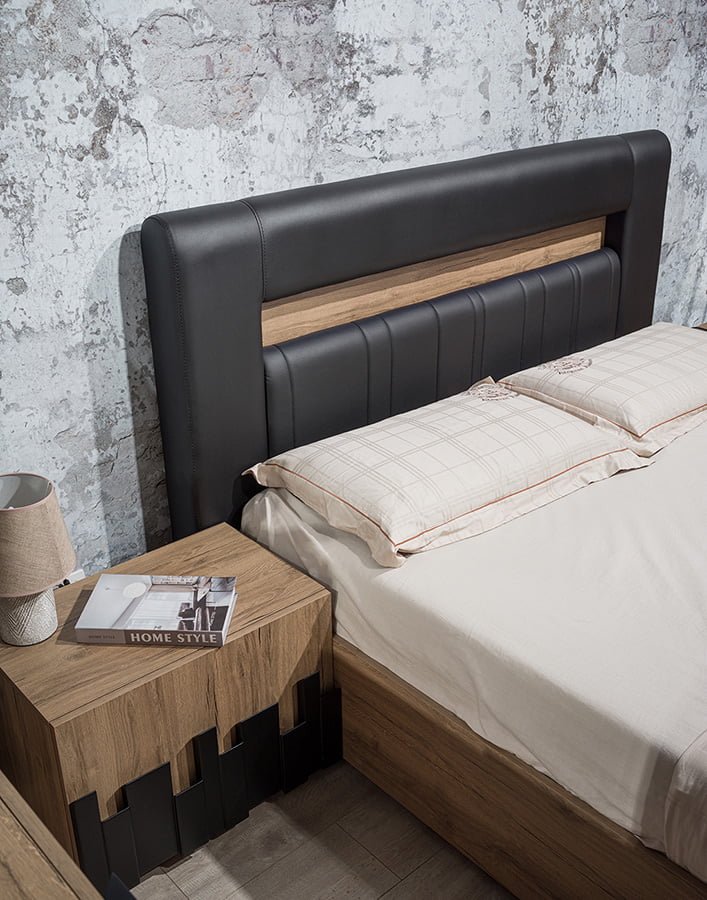 Dormitor Mozart, sonoma/negru, pat 160x200 cm, dulap cu 2 usi culisante, comoda, 2 noptiere