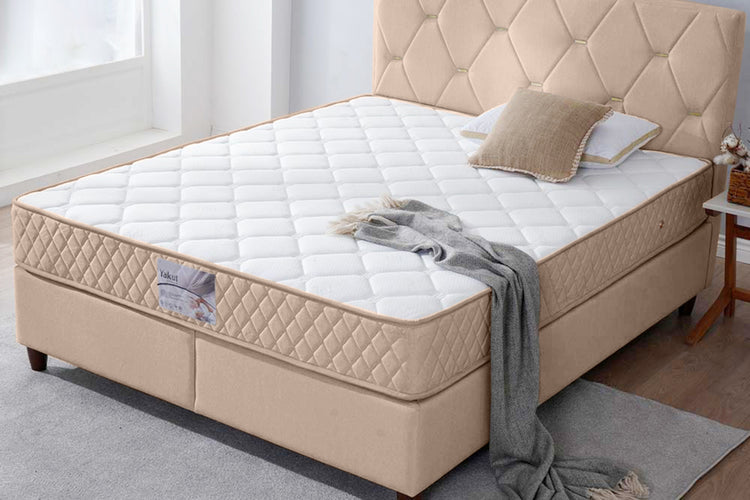 Pat Nobi 160 x 200 , tapitat, culoare crem